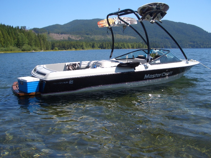 Mastercraft Wakeboard Boat on the Water